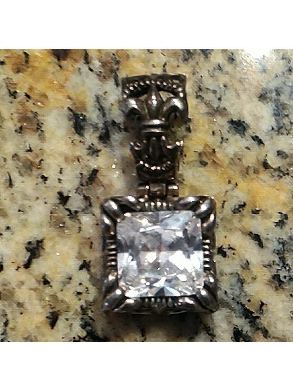 SILPADA Sterling Silver CZ Uptown Pendant Sparkle Nice!
